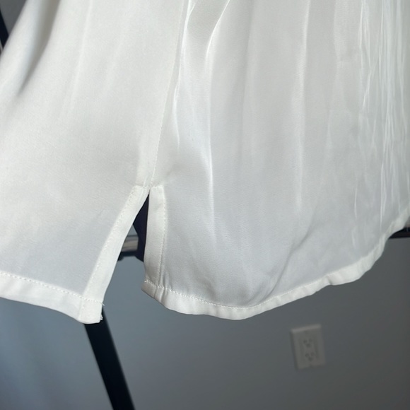 Express Bundle of 3 spaghetti strap Tops Small & Medium - Picture 9 of 11